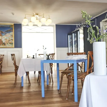 Strandhotellet Hotel 4*