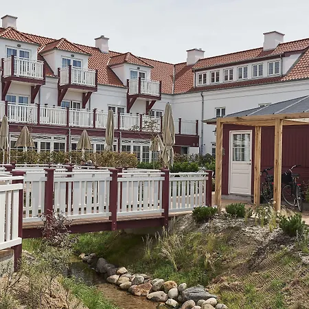 Strandhotellet Hotel 4*