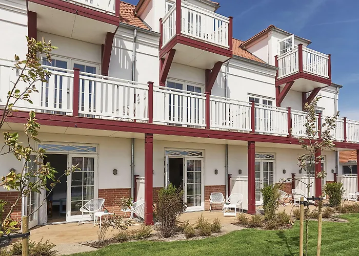 Strandhotellet Hotel 4*