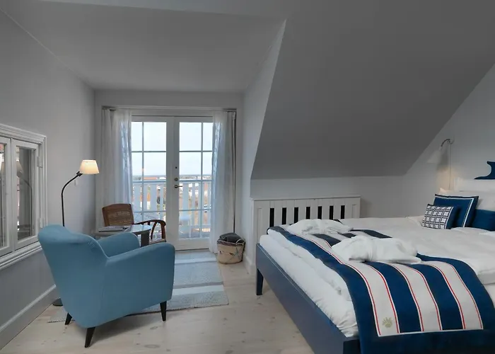 Strandhotellet Hotel 4*